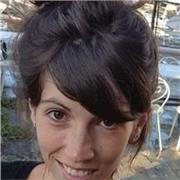 Mi piace insegnare, ma soprattutto è per me un piacere vedere quel sorriso nelle persone quando capiscono quello che provo a trasmettere loro.
Ho una passione per il tedesco, che coltivo ogni giorno e mi piacerebbe trasmetterla anche agli altri!